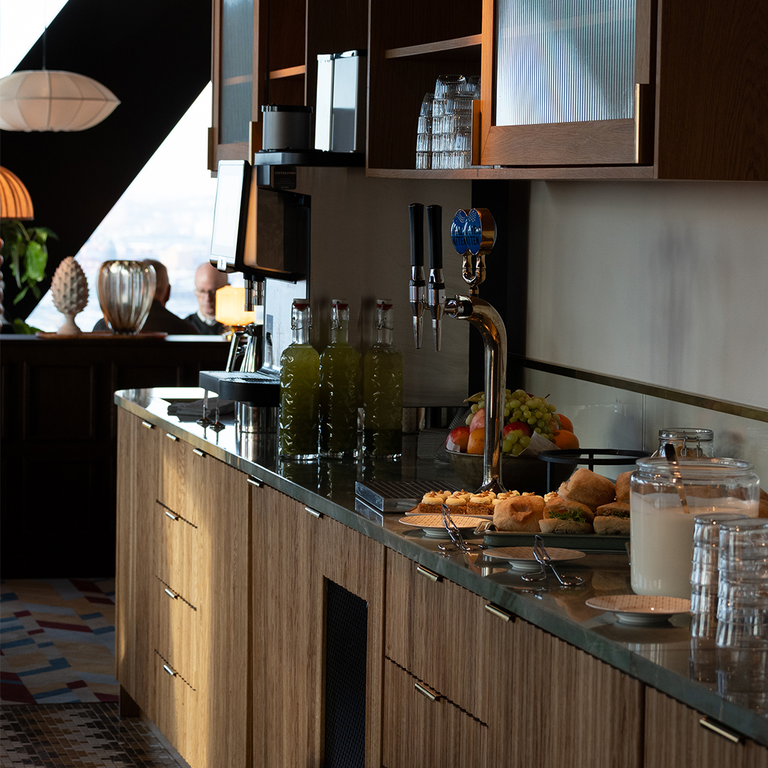 Bild konferensmiljö mat och dryck